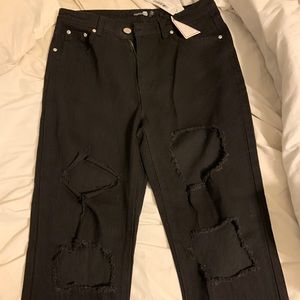 Distressed Black Boyfriend Jeans